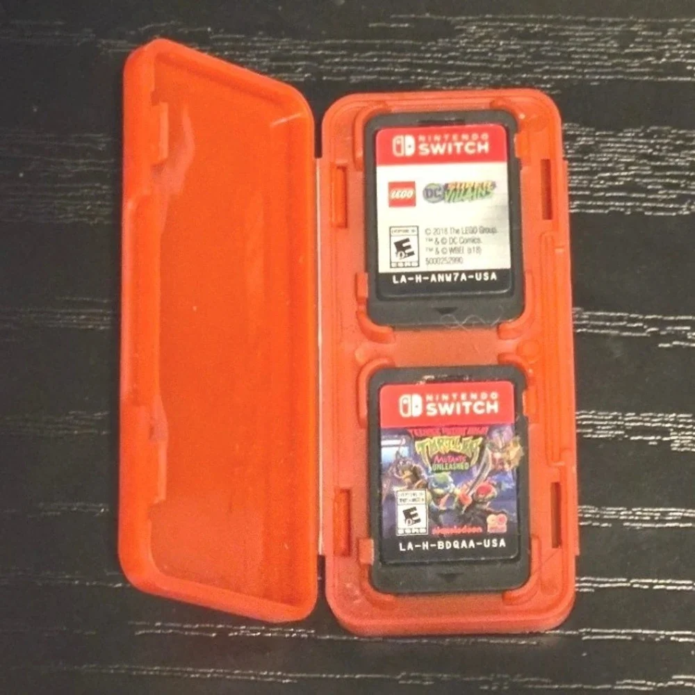 Nintendo Switch Game Bundle: LEGO DC Super-Villains & TMNT: Mutants‎ Unleashed